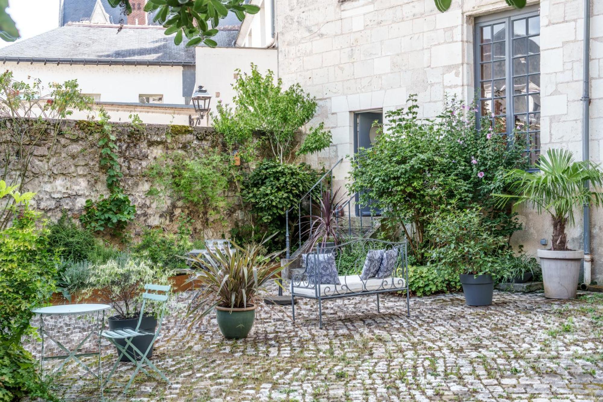 LA MAISON CANONIALE luxe et charme au coeur de Tours Extérieur photo