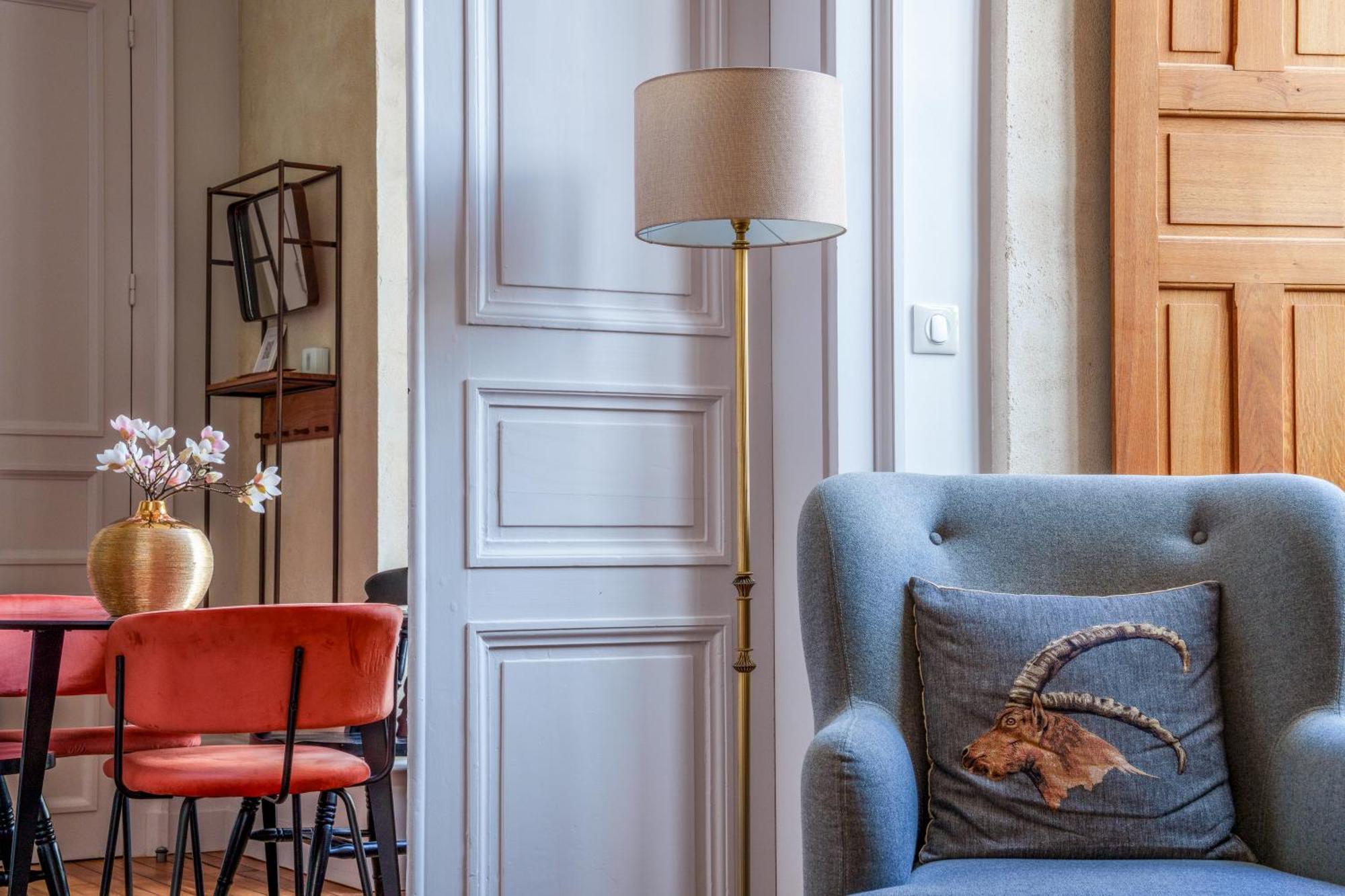 LA MAISON CANONIALE luxe et charme au coeur de Tours Extérieur photo